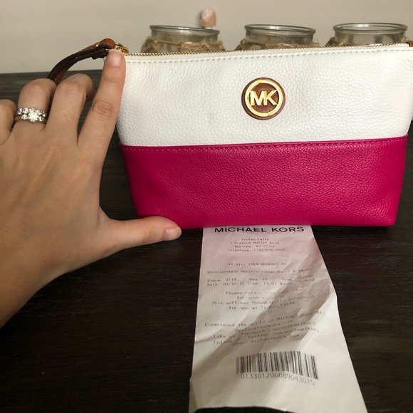 Michael Kors Wristlet - Picture 2 of 7
